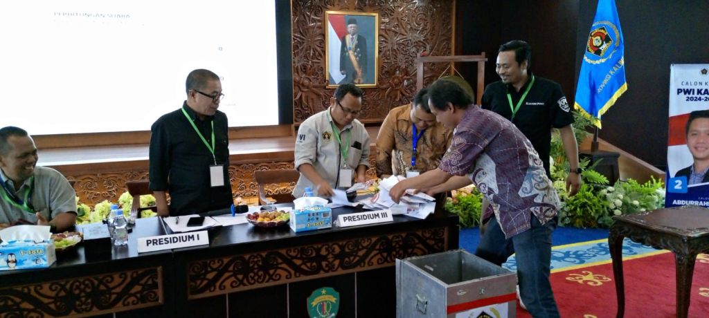 Menang Telak, Rahman Pimpin PWI Kaltim 5 Tahun ke Depan