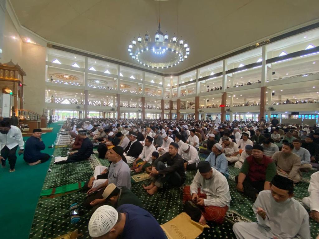 Rahmad Salat Idulfitri di Masjid BIC Balikpapan
