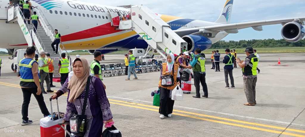 319 Jemaah Haji Kloter 1 Tiba di Balikpapan